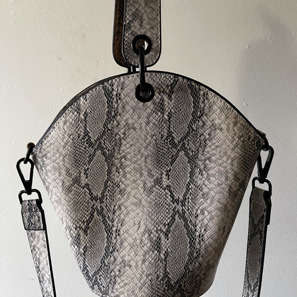 Purse - Picture 3 of 3